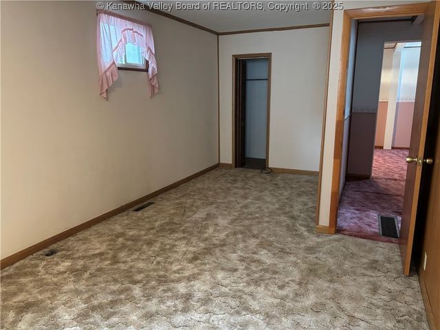 13202 & 13204 MacCorkle Avenue, Chesapeake, WV 25315