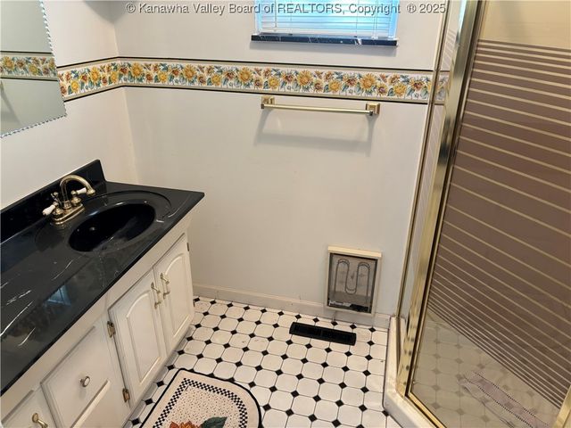 13202 & 13204 MacCorkle Avenue, Chesapeake, WV 25315