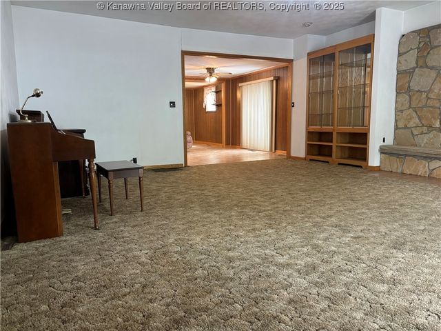 13202 & 13204 MacCorkle Avenue, Chesapeake, WV 25315