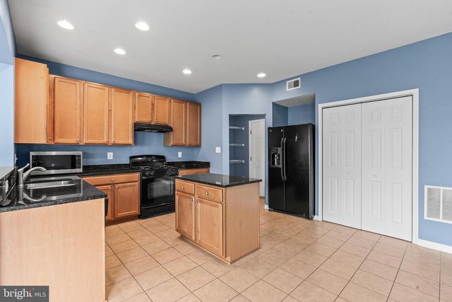 18238 PRESTWICK DR, Hagerstown, MD 21740