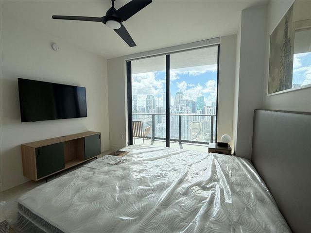 159 NE 6th St 3914, Miami, FL 33132