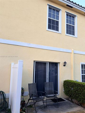 4002 NW 11th Dr, Lauderhill, FL 33313