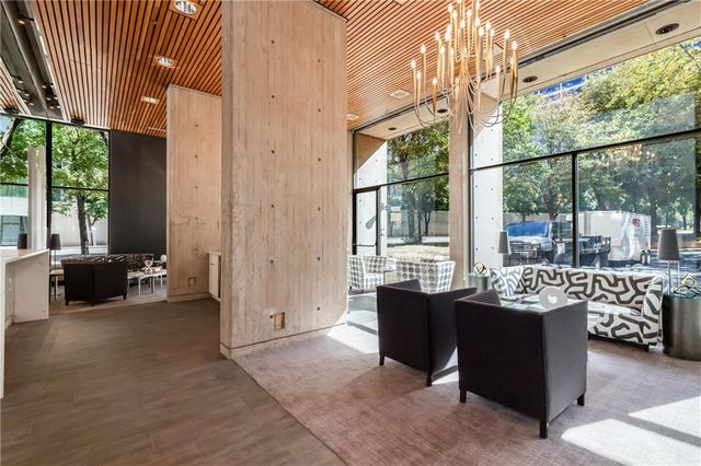 2510 Grand Boulevard 2301, Kansas City, MO 64108