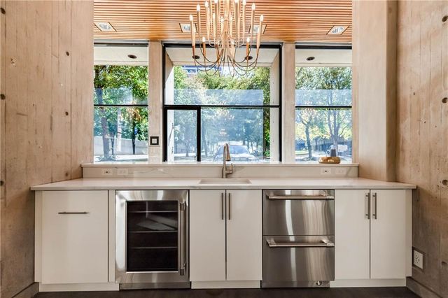 2510 Grand Boulevard 2301, Kansas City, MO 64108