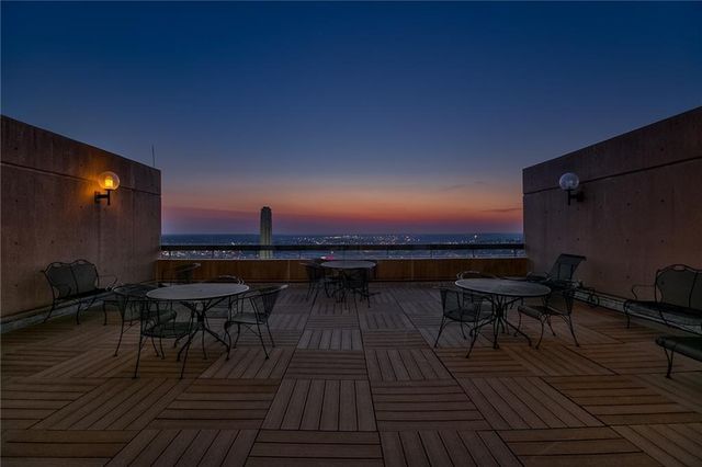 2510 Grand Boulevard 2301, Kansas City, MO 64108