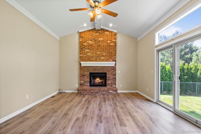 1709 Weyhill Drive, Wixom, MI 48393