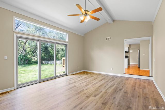 1709 Weyhill Drive, Wixom, MI 48393