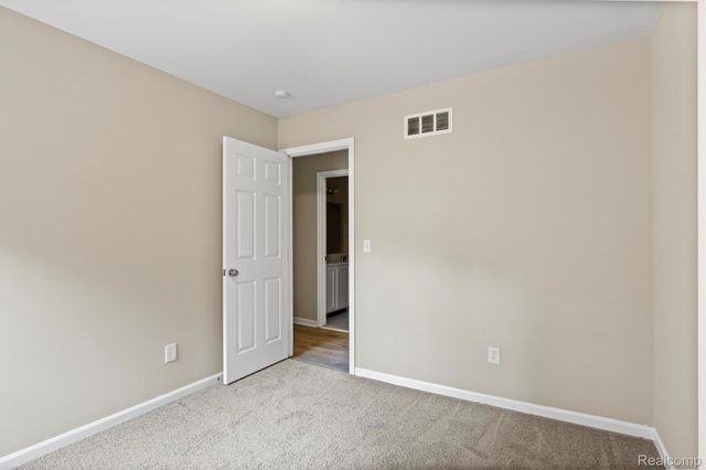 1709 Weyhill Drive, Wixom, MI 48393