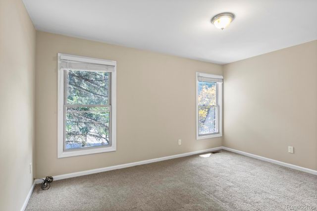 1709 Weyhill Drive, Wixom, MI 48393