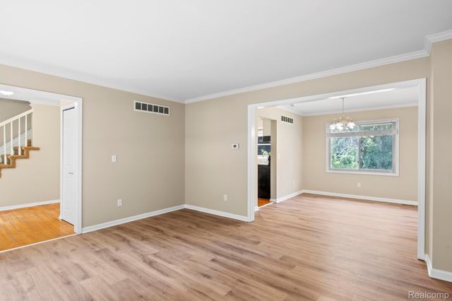 1709 Weyhill Drive, Wixom, MI 48393