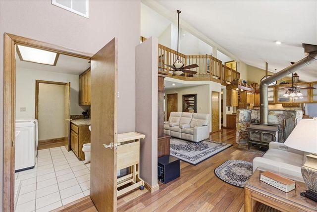 124 Mountain Oak Ct, Folsom, CA 95630