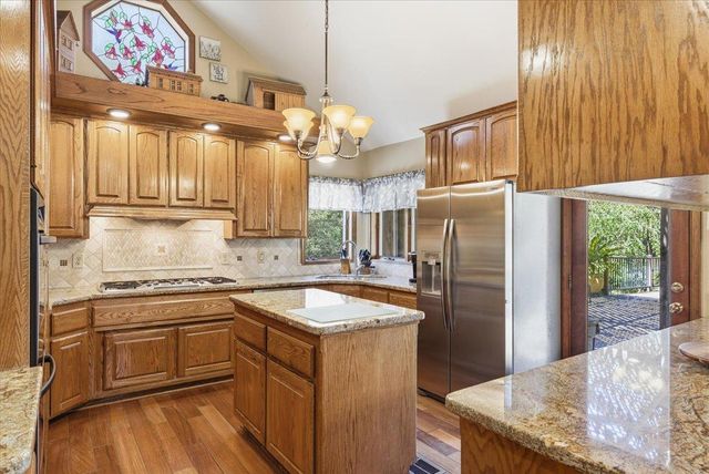 124 Mountain Oak Ct, Folsom, CA 95630