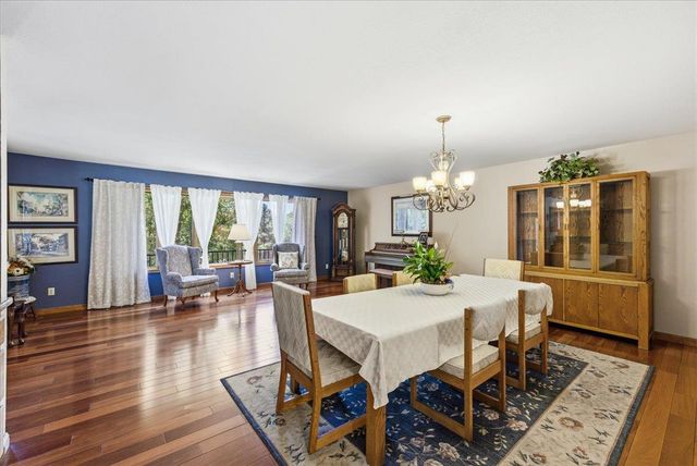 124 Mountain Oak Ct, Folsom, CA 95630