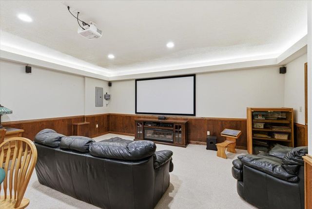 124 Mountain Oak Ct, Folsom, CA 95630