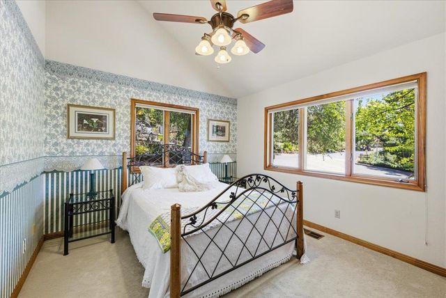 124 Mountain Oak Ct, Folsom, CA 95630