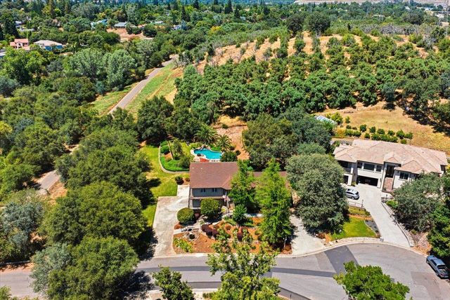124 Mountain Oak Ct, Folsom, CA 95630