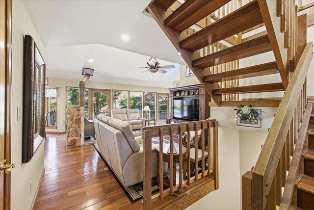 124 Mountain Oak Ct, Folsom, CA 95630