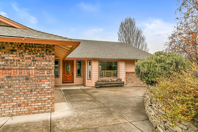4231 Tamarack Drive, Medford, OR 97504