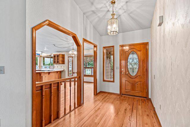 4231 Tamarack Drive, Medford, OR 97504