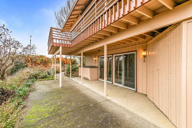 4231 Tamarack Drive, Medford, OR 97504