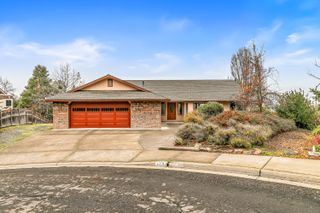 4231 Tamarack Drive, Medford, OR 97504