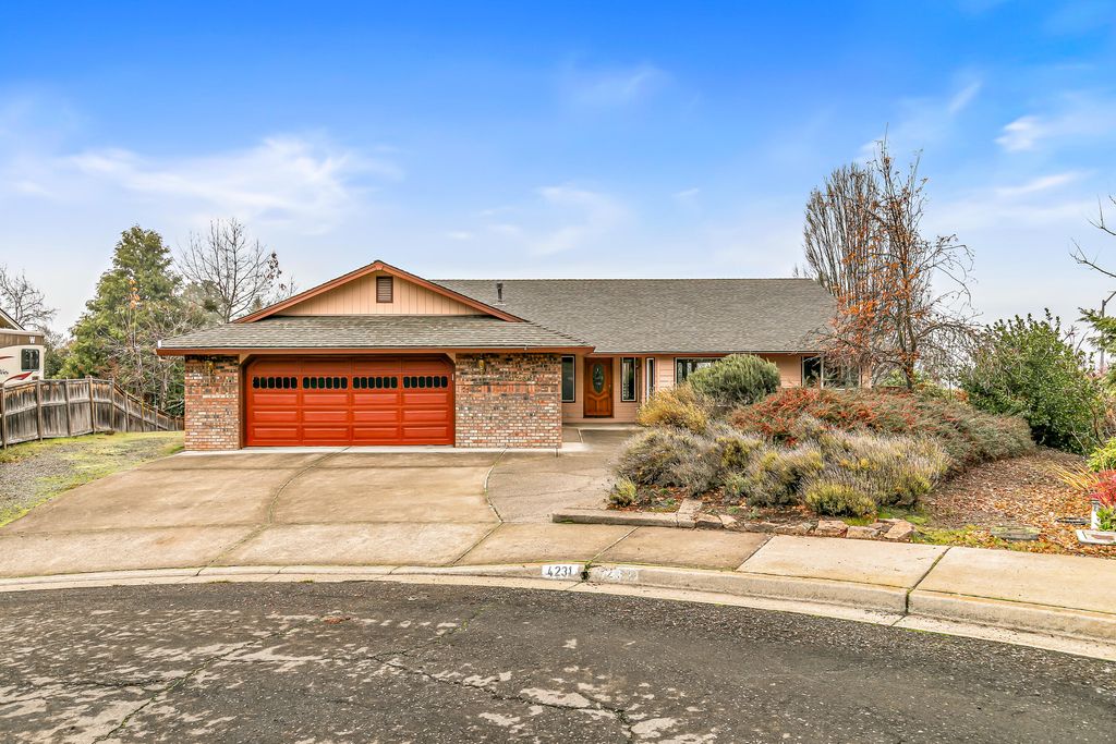 4231 Tamarack Drive, Medford, OR 97504