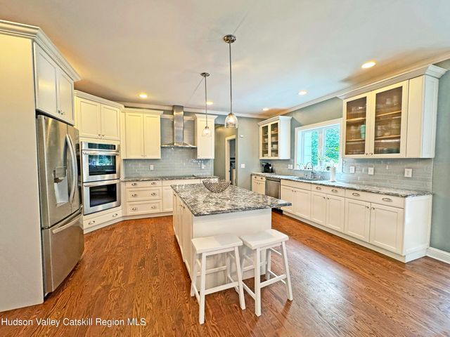 115 Autumn Chase Drive, Hopewell Junction, NY 12533