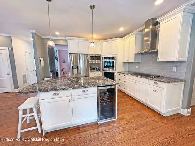 115 Autumn Chase Drive, Hopewell Junction, NY 12533