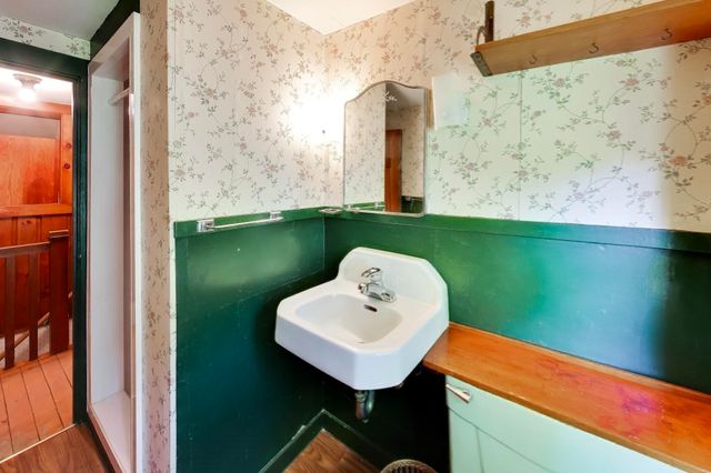 72 Sexton Ave, Westwood, MA 02090