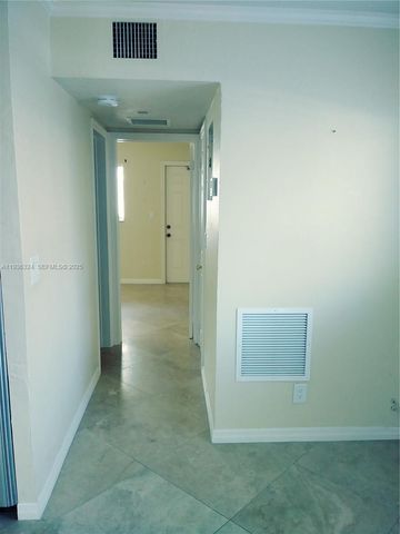 1864 NE 46th St E1, Fort Lauderdale, FL 33308