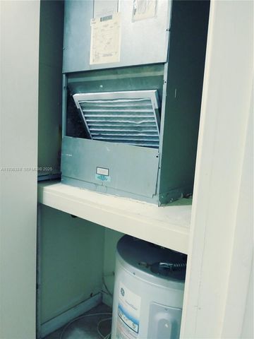 1864 NE 46th St E1, Fort Lauderdale, FL 33308