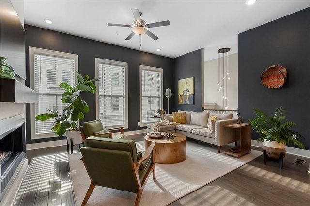 207 Mitchell Lane, Woodstock, GA 30188