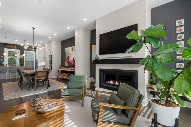 207 Mitchell Lane, Woodstock, GA 30188