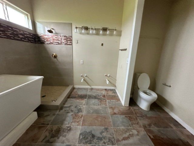 487 Whispering Way, Red Oak, TX 75154
