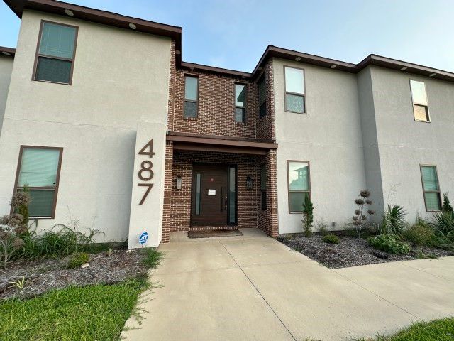 487 Whispering Way, Red Oak, TX 75154