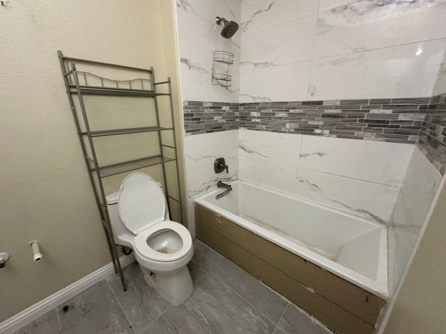487 Whispering Way, Red Oak, TX 75154