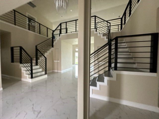 487 Whispering Way, Red Oak, TX 75154