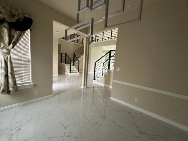 487 Whispering Way, Red Oak, TX 75154