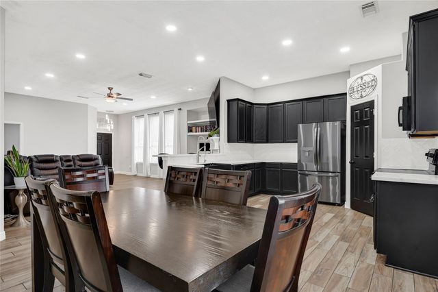 174 Horn Court, Baytown, TX 77523