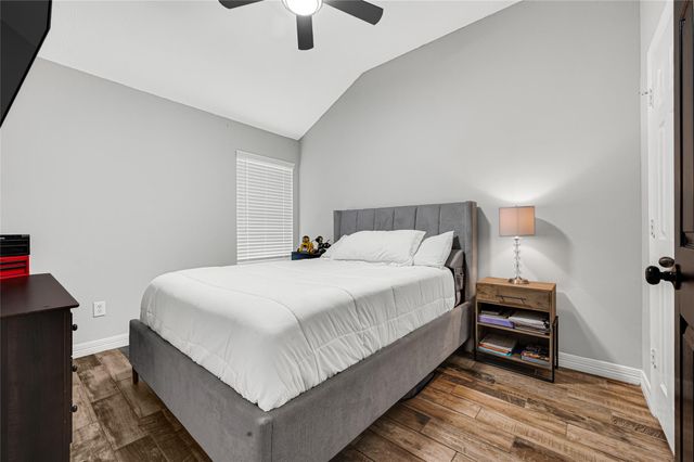 174 Horn Court, Baytown, TX 77523