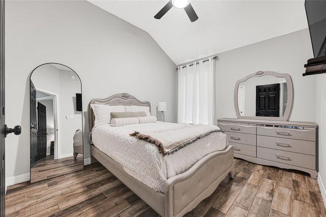 174 Horn Court, Baytown, TX 77523