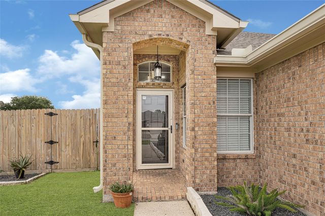 174 Horn Court, Baytown, TX 77523