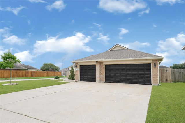 174 Horn Court, Baytown, TX 77523