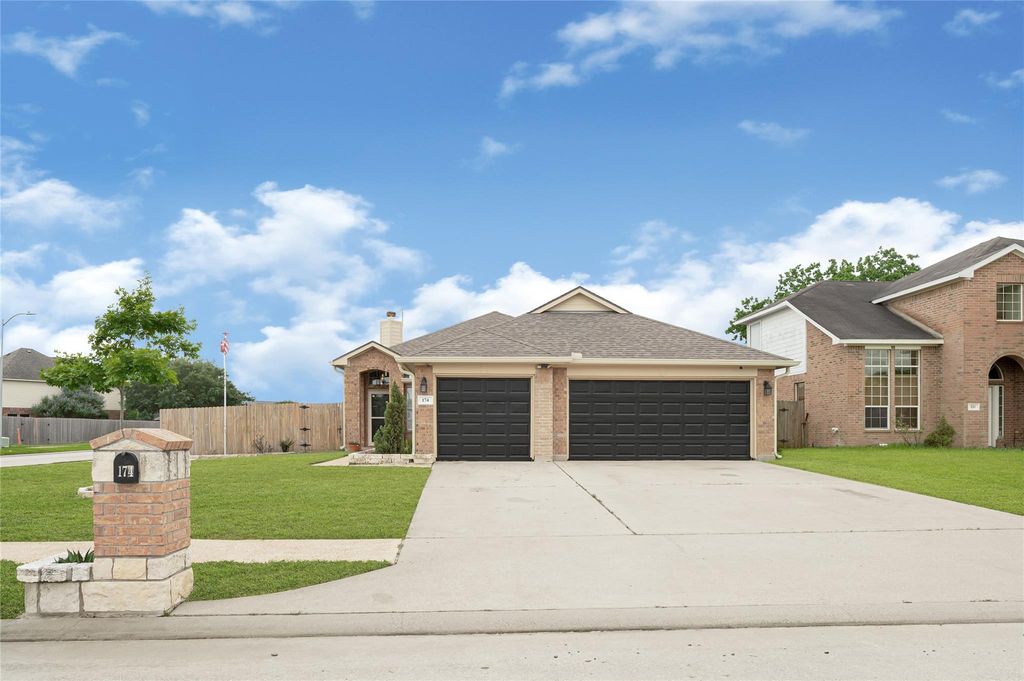 174 Horn Court, Baytown, TX 77523