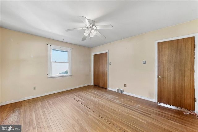 26 ASH RD, Wallingford, PA 19086