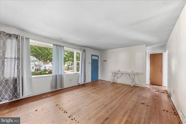 26 ASH RD, Wallingford, PA 19086