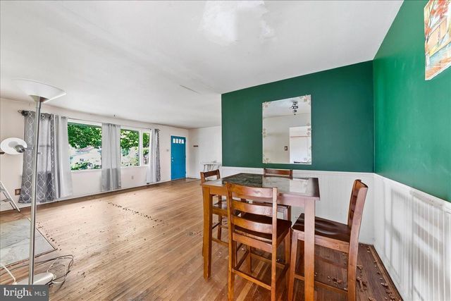 26 ASH RD, Wallingford, PA 19086