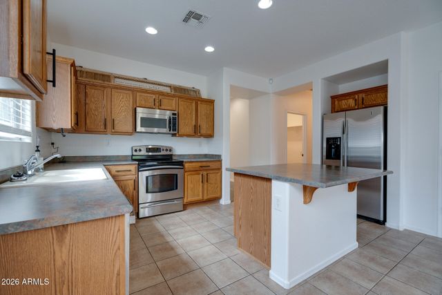 2557 W BISBEE Way, Phoenix, AZ 85086