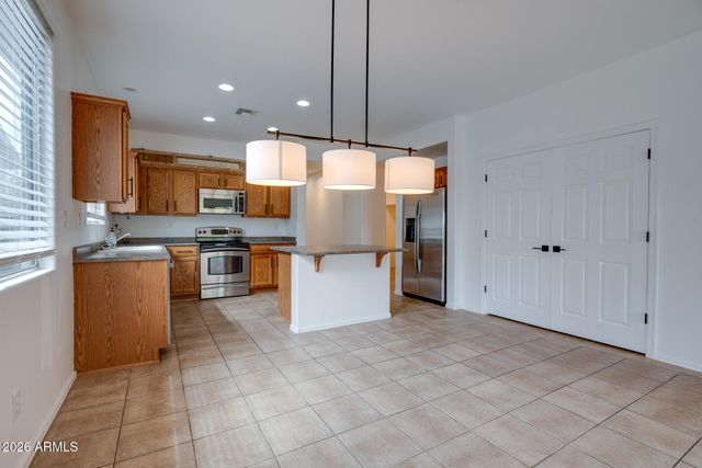 2557 W BISBEE Way, Phoenix, AZ 85086