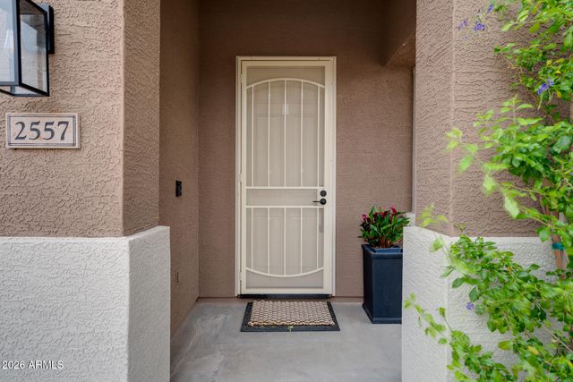 2557 W BISBEE Way, Phoenix, AZ 85086